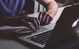 奥斯卡新科影帝，真实身份竟是英超球队老板之一